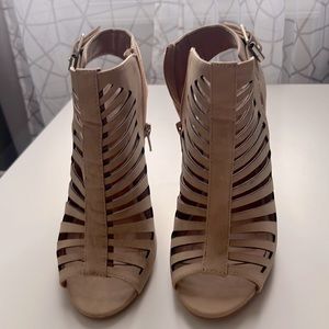 Charlotte Russe. Color Beige. Size 8